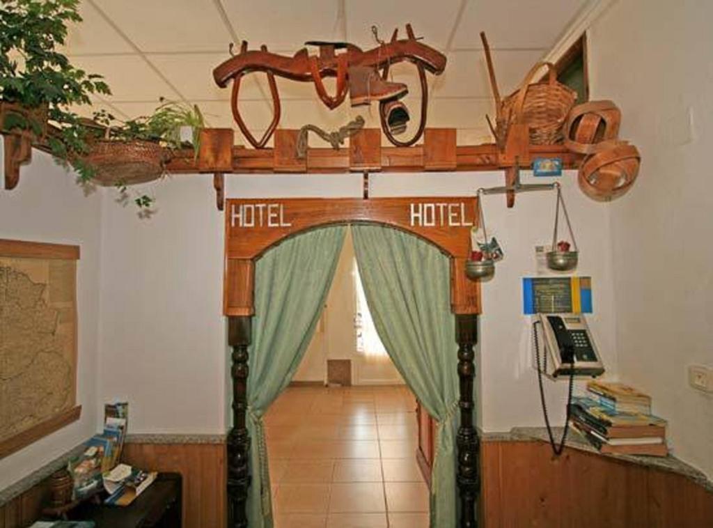 Hotel Terra Galega Monforte De Lemos Buitenkant foto