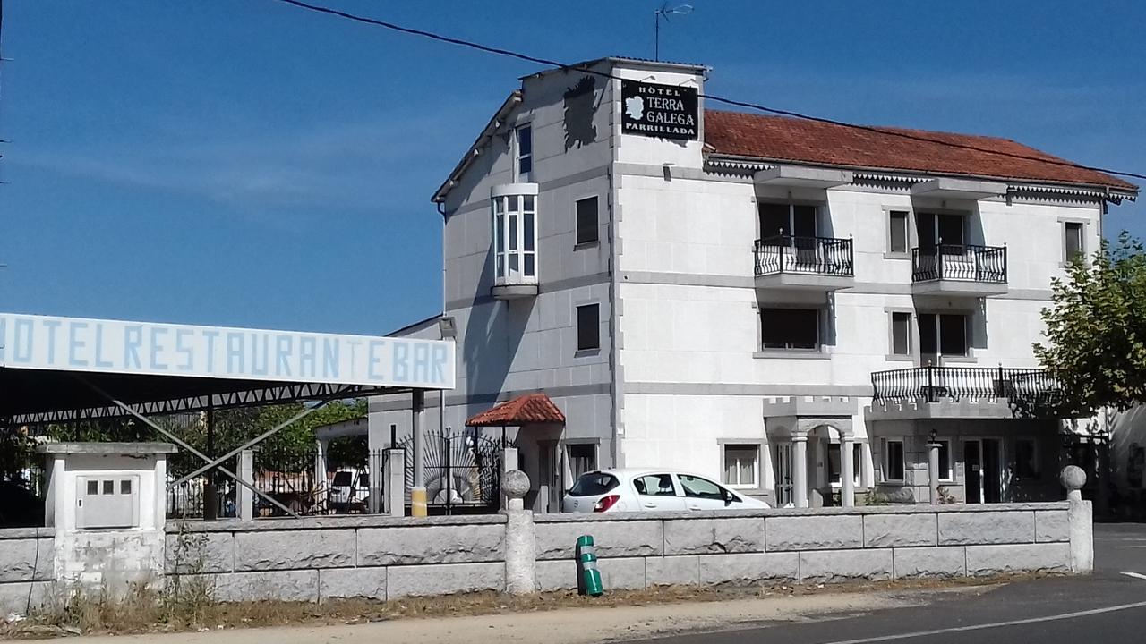 Hotel Terra Galega Monforte De Lemos Buitenkant foto